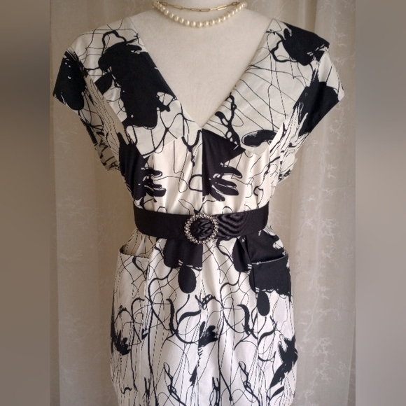 Marni Tops - Marni Black & White Print Cotton Blouse Made in Italy Size Medium